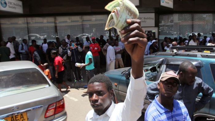 Zimbabwe Offers Workers Land instead of Bonuses | Medafrica Times