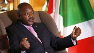 Burundi: President sworn in for controversial 3rd term a week earlier