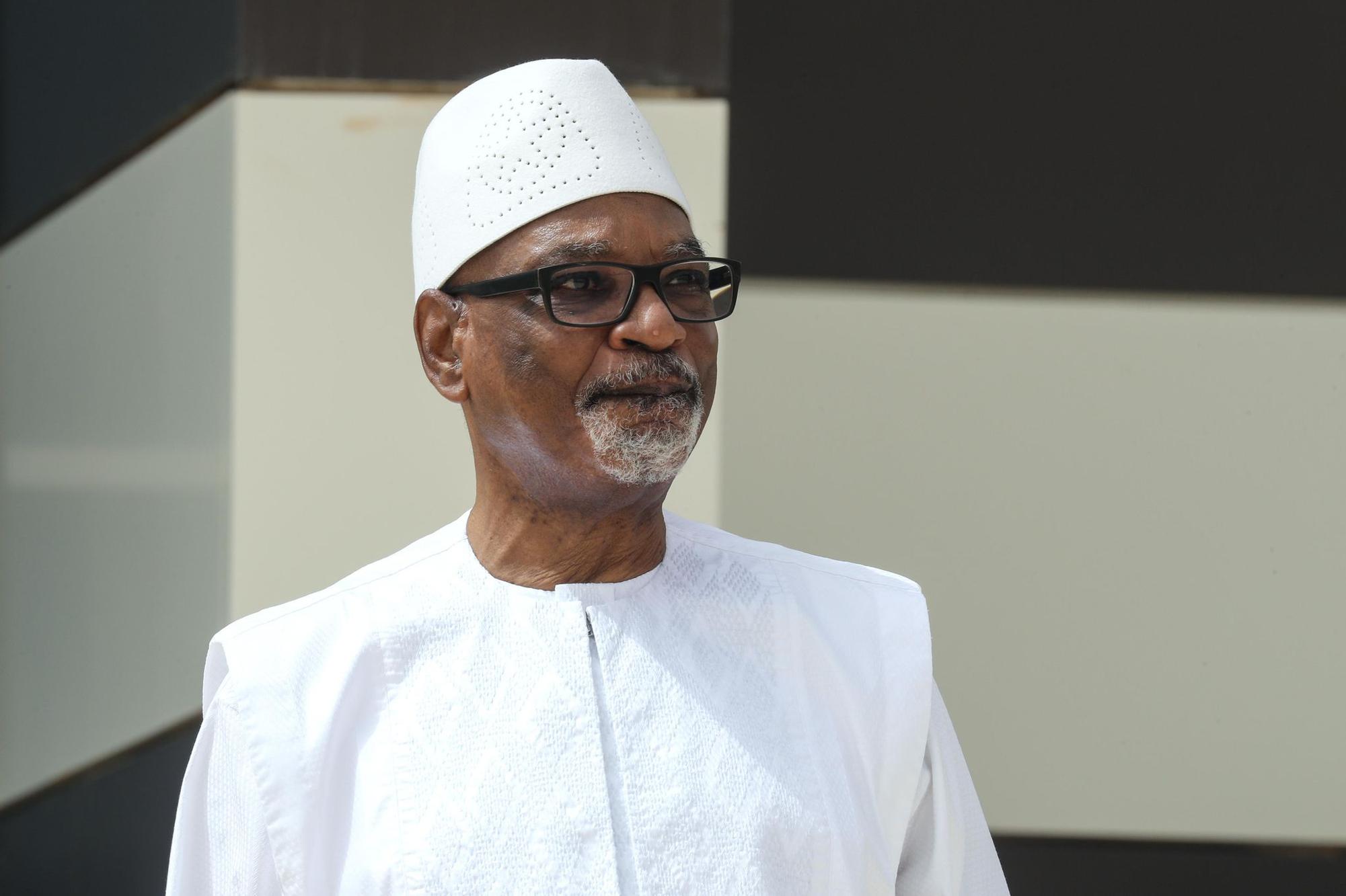 Mali Swears in lnterim President, Coup Leader is New VP 
